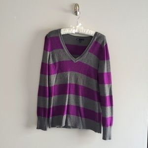 Gap V-neck Purple and Gray Sweater